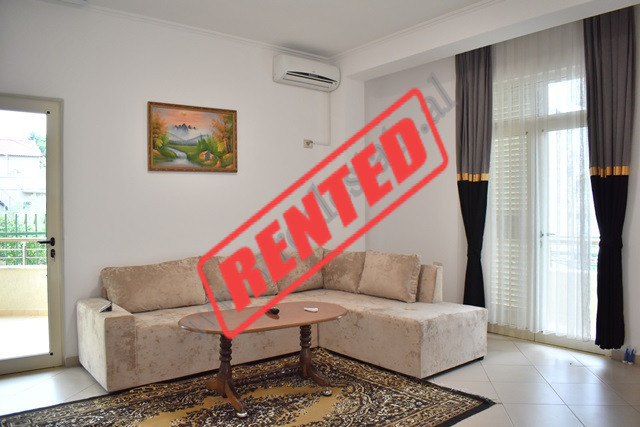 One bedroom apartment with separate kitchen for rent in 3 V&euml;llez&euml;rit Kondi Street, near Vi